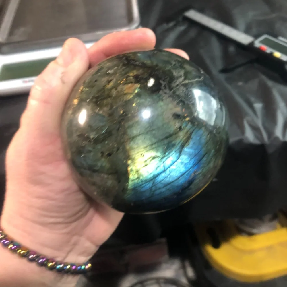 LABRADORITE SPHERE - Picture 4 of 7